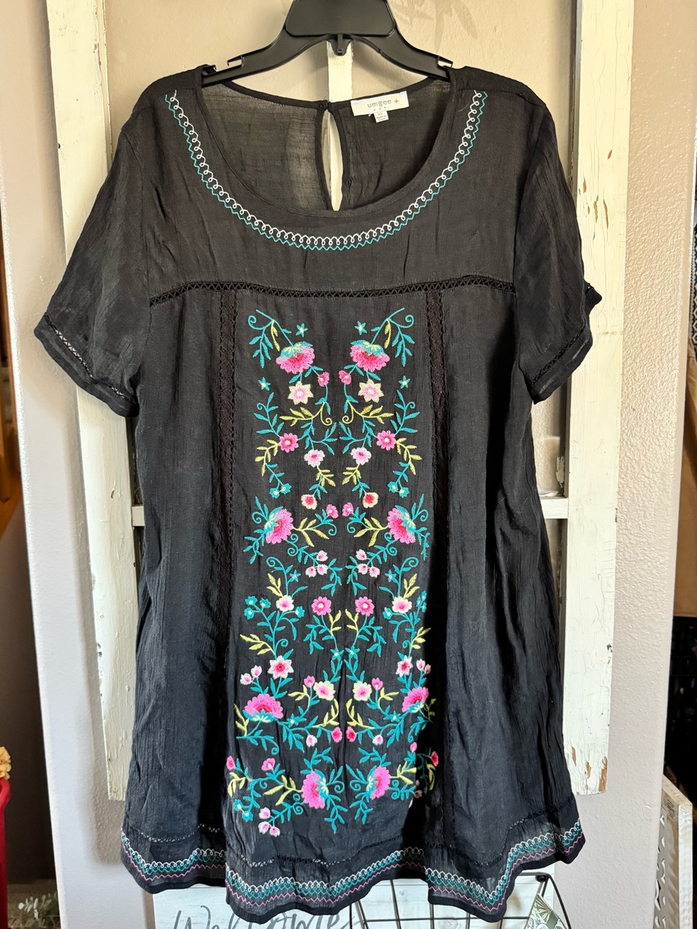Umgee Black Embroidered Floral dress! New!